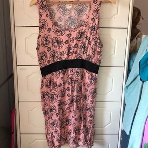 Flattering floral dress for summer!